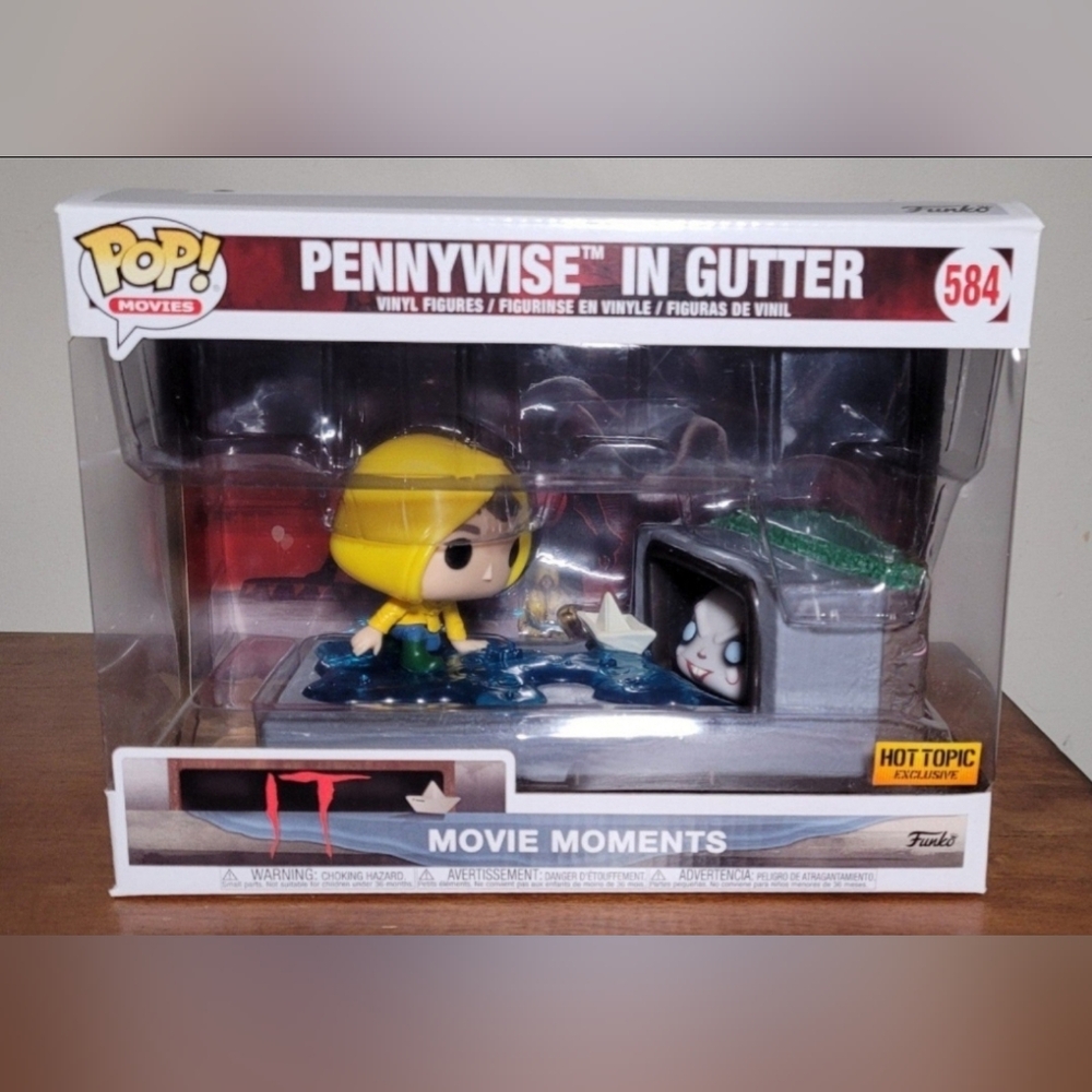 Funko Pop Movie Moment-Pennywise in Gutter(Hot Topic Ex.)